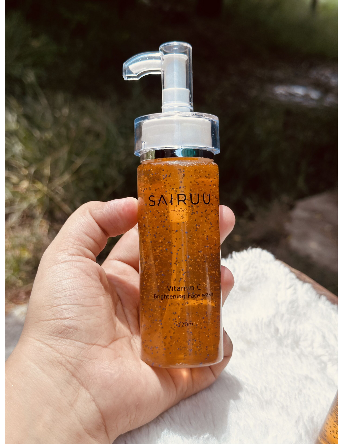 SAIRUU Vitamin C Brightening Face Wash