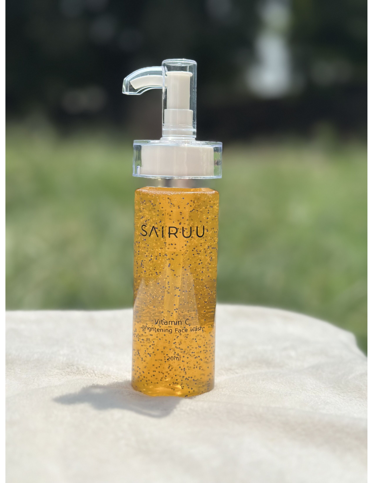 SAIRUU Vitamin C Brightening Face Wash